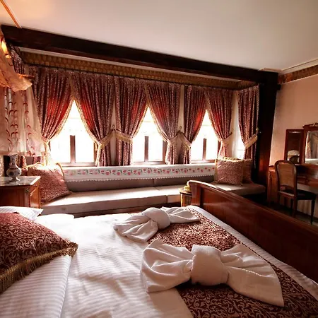 Antik Konak Aparthotel 4*